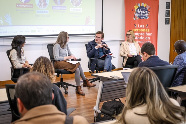 “Todas las personas tienen derecho a habitar la ciudad, y eso es la Bogotaneidad.” – Gustavo Quintero