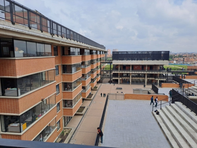 Jóvenes estudiantes de Bogotá están transformando conflictos con diálogo y convivencia