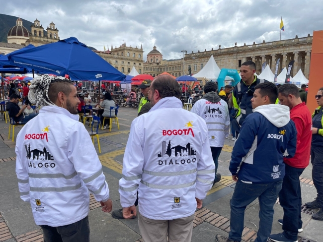 Equipo de gestores Diálogo social en evento