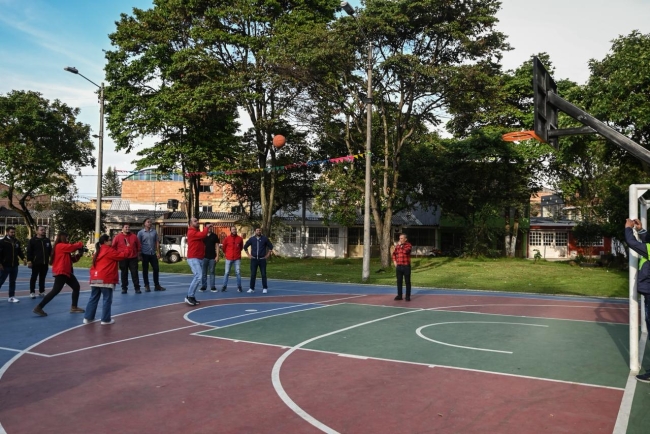 Recuperación barrio Santa Rosita, una intervención integral que combina infraestructura, embellecimiento y trabajo comunitario.