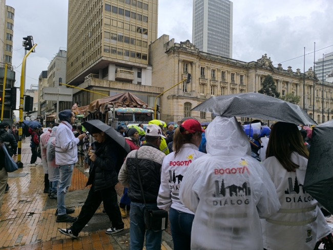 Llegada de indígenas a la plaza de Bolívar