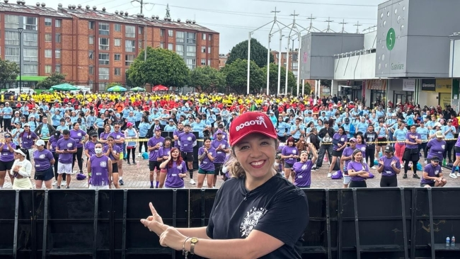 Fotografía relacionada con: MÁS DE 1.000 PERSONAS PARTICIPARON EN LA 32.ª EDICIÓN DE LA MARATÓN DE RESISTENCIA AERÓBICA EN TUNJUELITO.