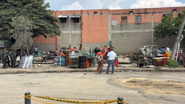 Calle del barrio Las Brisas durante operativo de recuperación de espacio público