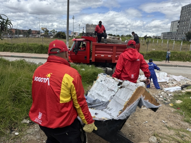 Operativo espacio publico puente aranda