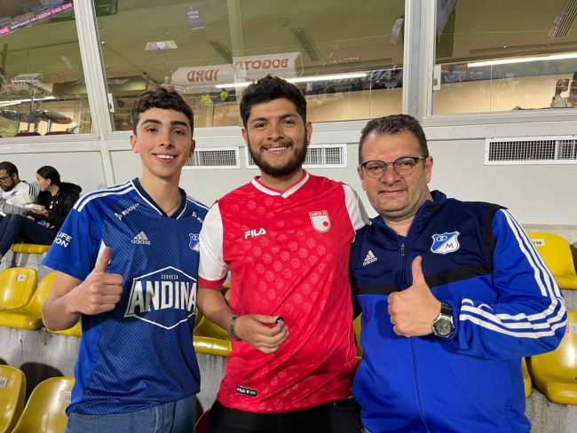 Hinchas capitalinos de fútbol