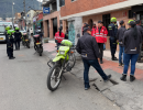 La Alcaldía Local de Barrios Unidos en articulación con la Policía Nacional y las entidades distritales, adelantó una jornada de control al comercio en el barrio Alcázares